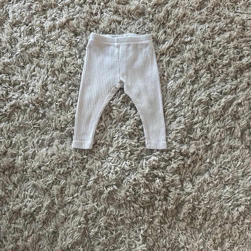 Tea Collection Cream Ribbed Leggings